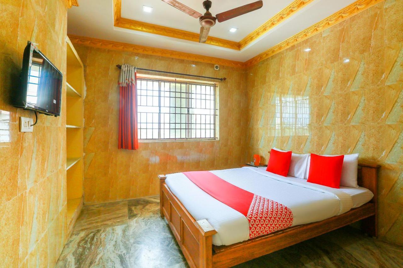 Oyo 68796 Shanthi Mahal เชนไน ภายนอก รูปภาพ